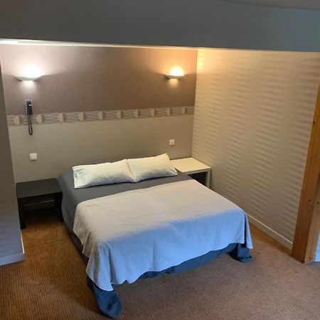 Le Petit Roche Hotel Serrières-en-Chautagne Екстериор снимка