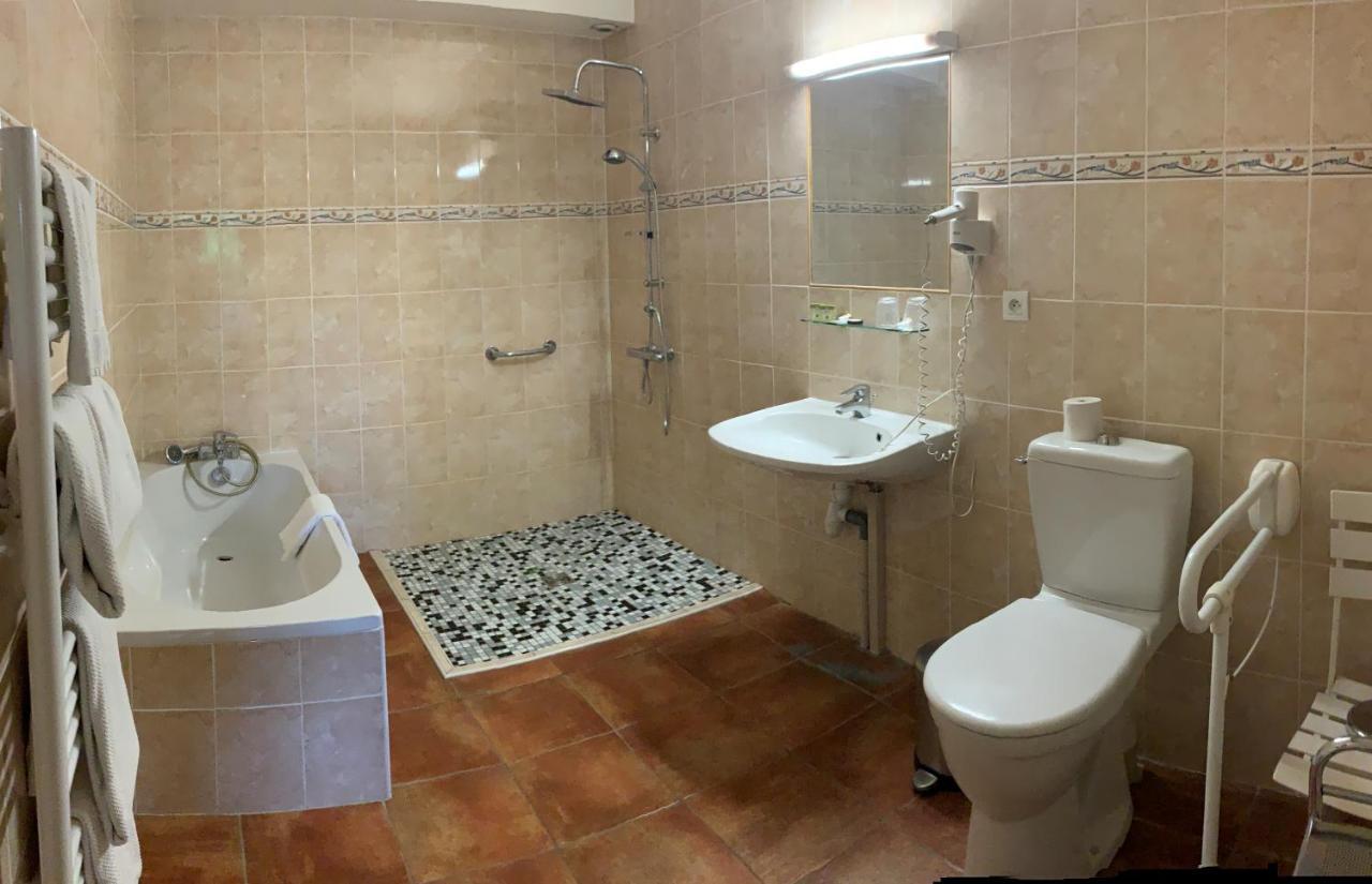 Le Petit Roche Hotel Serrières-en-Chautagne Екстериор снимка