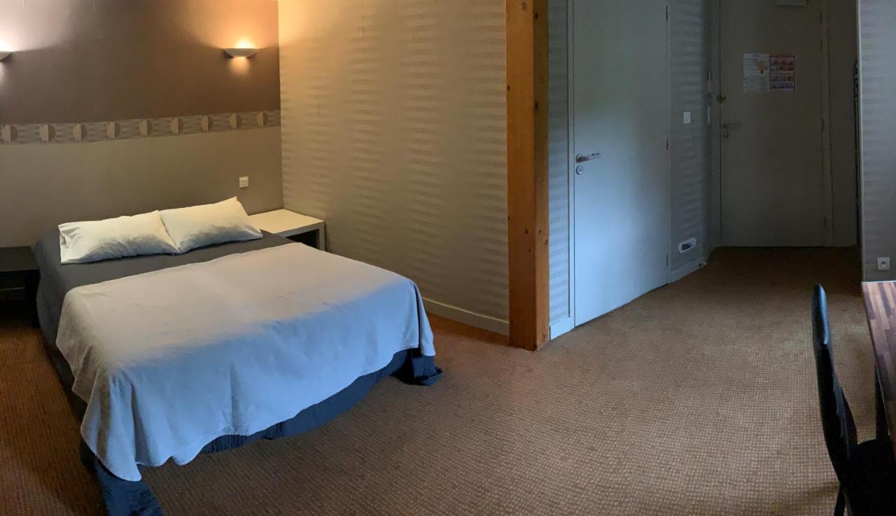 Le Petit Roche Hotel Serrières-en-Chautagne Екстериор снимка