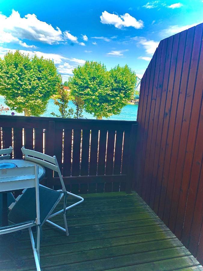 Le Petit Roche Hotel Serrières-en-Chautagne Екстериор снимка